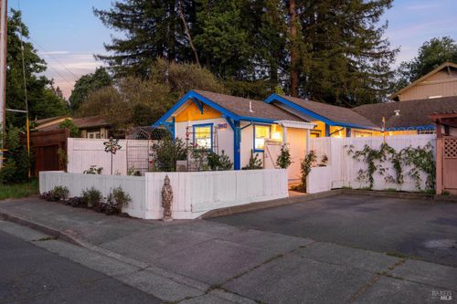 9011 Donald St, Graton, CA, 95444-9385 | Card Image