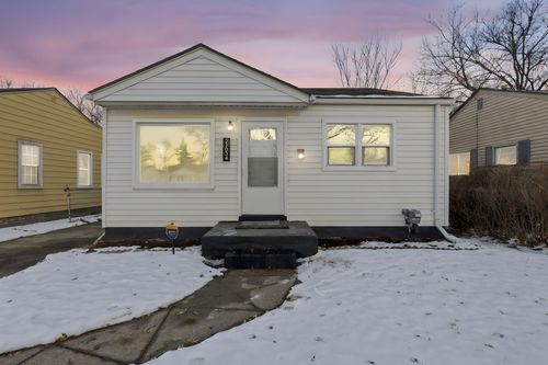 21034 Atlantic Ave, Warren, MI, 48091-2831 | Card Image