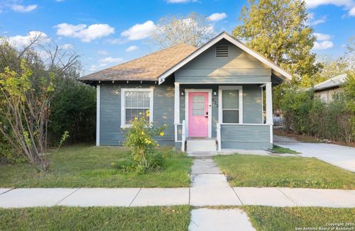 923 W Rosewood Ave, San Antonio, TX, 78201-5258 | Card Image