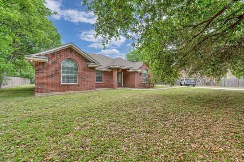 2618 S 2nd St, Waco, TX, 76706-6412 | Card Image