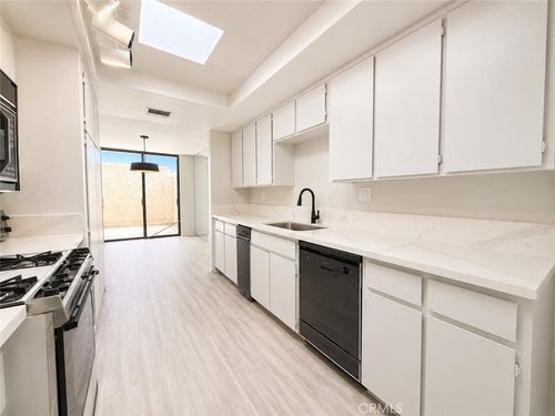 425 N Calle Rolph, Palm Springs, CA, 92262-6183 | Card Image
