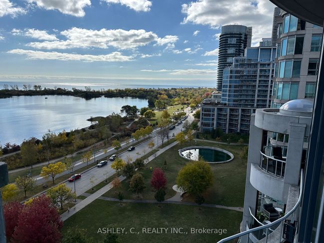 PH15 - 2095 Lake Shore Blvd W, Condo with 3 bedrooms, 5 bathrooms and 5 parking in Etobicoke ON | Image 4