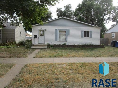 707 6th Ave, Mitchell, SD, 57301 | Card Image