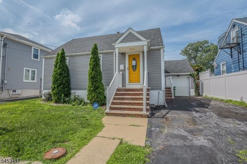 211 Bradford Ave, Linden, NJ, 07036-6312 | Card Image