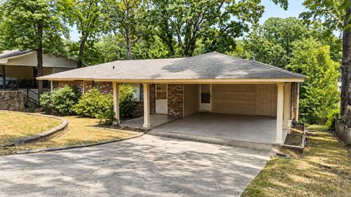 4520 Greenway Drive, North Little Rock, AR, 72116 | Card Image