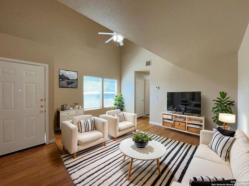 8023 Maverick Climb, San Antonio, TX, 78250-6028 | Card Image