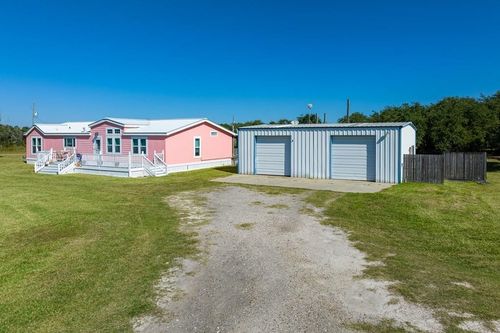 1140 W Beasley Ave, Aransas Pass, TX, 78336-5726 | Card Image