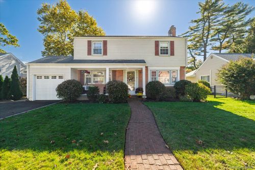 481 S Wood Road, Hempstead, NY, 11570 | Card Image