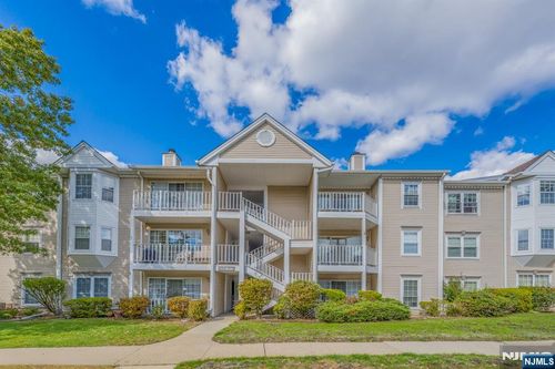 309 Linden St, Mahwah, NJ, 07430-2065 | Card Image