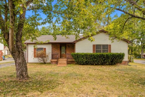 661 Dutchmans Dr, Hermitage, TN, 37076-2310 | Card Image