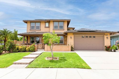6877 Thistle St, Eastvale, CA, 92880-9110 | Card Image