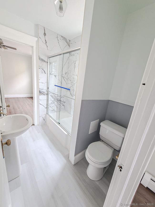 1ST - 41 Lincoln Ave, Home with 2 bedrooms, 1 bathrooms and null parking in Norwalk CT | Image 4