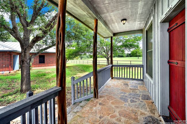 101 Ranch Rd, House other with 3 bedrooms, 3 bathrooms and null parking in Adkins TX | Image 43