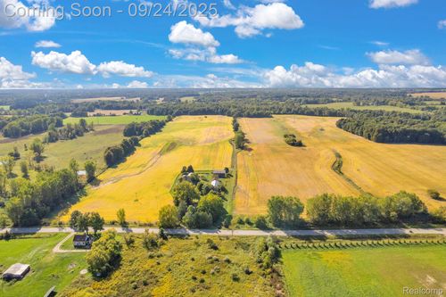 9772 Fostoria Rd, Fostoria, MI, 48435-9741 | Card Image