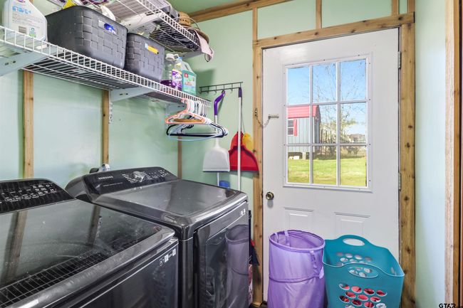 614 Maple Ave, House other with 4 bedrooms, 2 bathrooms and null parking in Cushing TX | Image 16