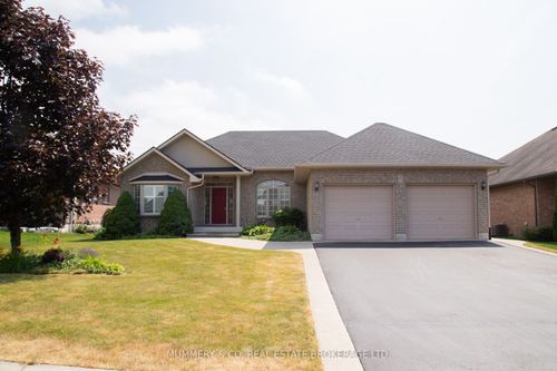 71 Golden Meadow Dr, Port Dover, ON, N0A1N3 | Card Image