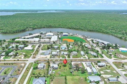 506 Copeland Ave N, EVERGLADES CITY, FL, 34139 | Card Image
