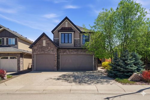 12 Aspen Cliff Close Sw, Calgary, AB, T3H0L9 | Card Image