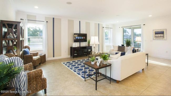 Model home - actual features may vary. | Image 6