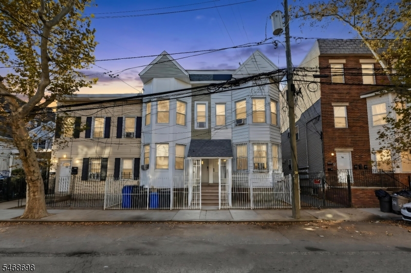 Residential Income in Newark City