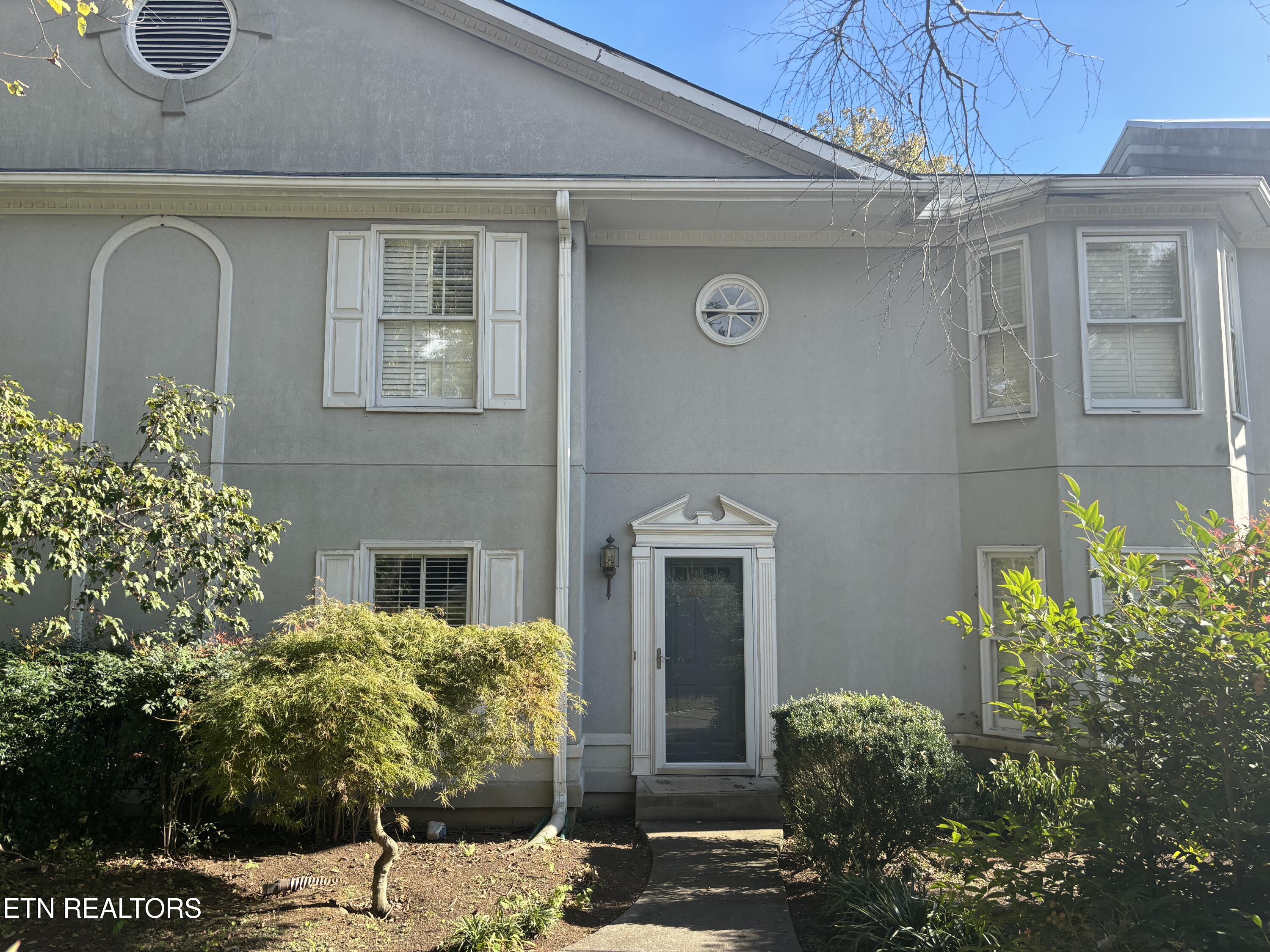 Ashton Ct, Knoxville, TN 37923