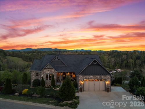 28 Gracie Ln, Weaverville, NC, 28787-5510 | Card Image