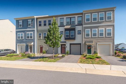 245 Crofton Ct, STEPHENSON, VA, 22656-2097 | Card Image