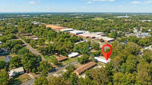 401 S Donoho St, Clarksville, TX, 75426-3508 | Card Image