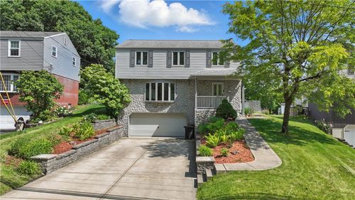 413 Stilley Rd, Jefferson Hills, PA, 15025-3245 | Card Image