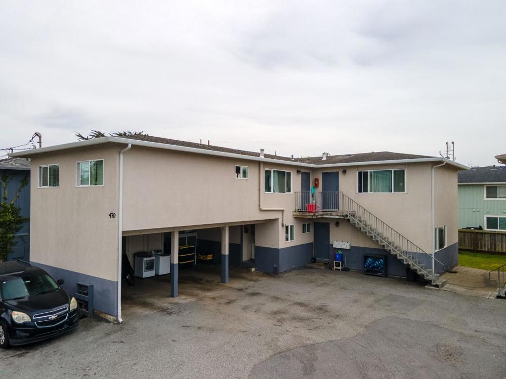 Residential Income in Half Moon Bay 2