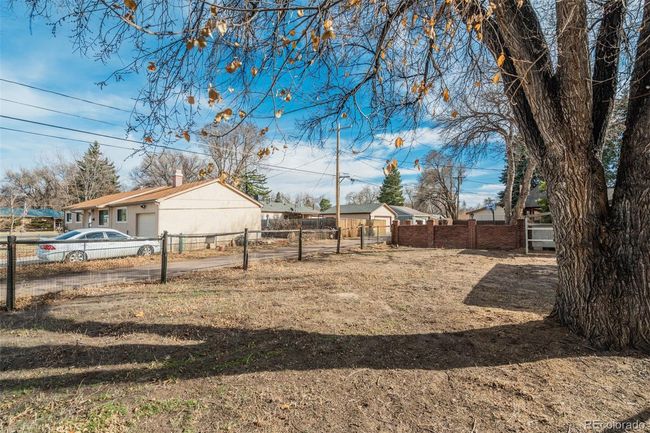 911 4 Th St, House other with 3 bedrooms, 1 bathrooms and 1 parking in Colorado Springs CO | Image 42