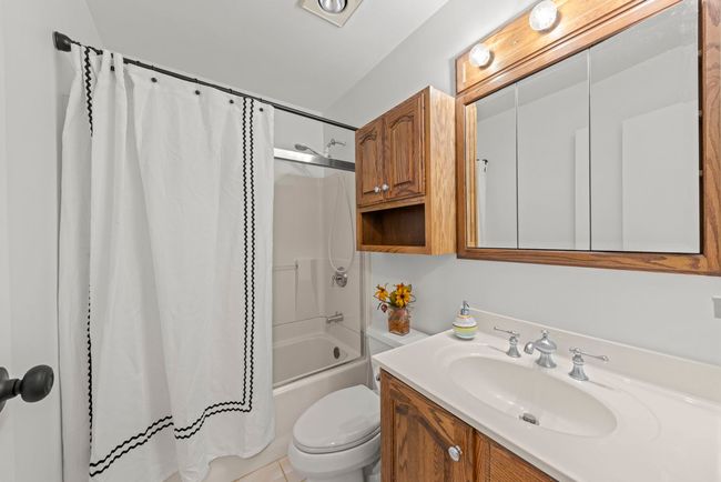 2s644 Devonshire Ln, House other with 4 bedrooms, 3 bathrooms and 2 parking in Glen Ellyn IL | Image 27