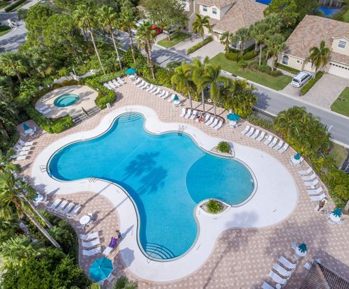 b-8319 Mulligan Cir, Port St Lucie, FL, 34986-3281 | Card Image
