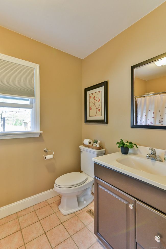 35 Walker Rd, House other with 3 bedrooms, 2 bathrooms and 4 parking in Quinebaug CT | Image 29