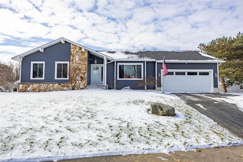 5 Silver Ridge Drive, Greece, NY, 14626 | Card Image