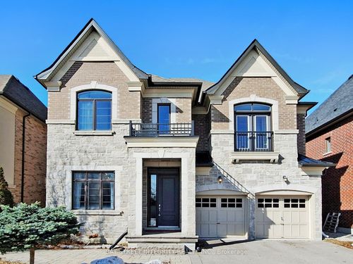 57 Strawbridge Farm Drive, Aurora, ON, L4G0L2 | Card Image