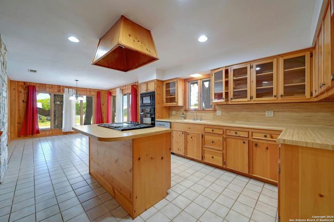1214 (LOT 21) 13 Th St, House other with 3 bedrooms, 2 bathrooms and null parking in Blanco TX | Image 7