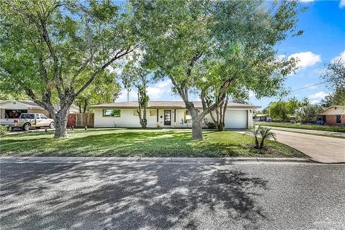 217 W Vine Ave, Mcallen, TX, 78501-2142 | Card Image