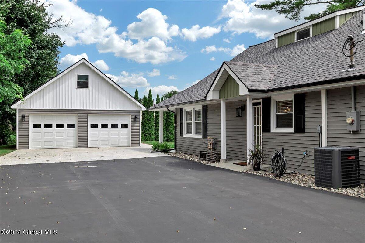 Kirby Rd, Saratoga Springs, NY 12866