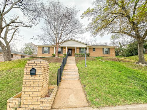 1125 Wedgewood Dr, Woodway, TX, 76712-2431 | Card Image