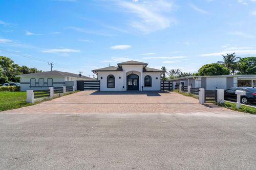 725 Mercury St, West Palm Beach, FL, 33406-4010 | Card Image