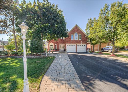 6 Osprey Crt, Cambridge, ON, N1T1N9 | Card Image