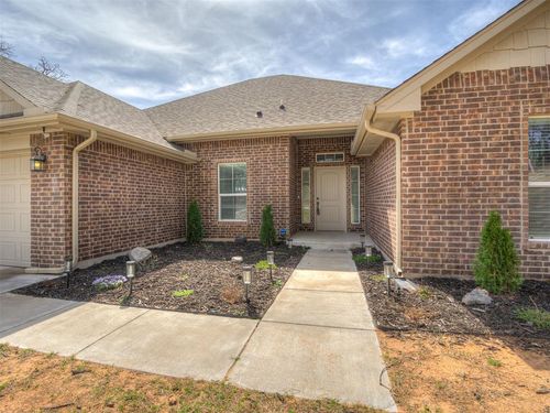 19210 Hidden Pines Drive, Norman, OK, 73026 | Card Image