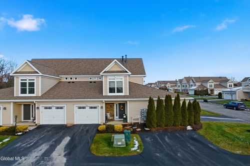 612 Lois Ln, Schenectady, NY, 12304-2545 | Card Image