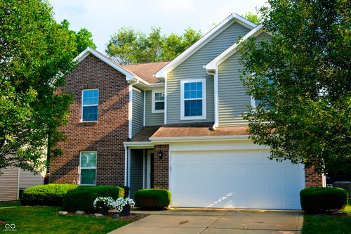 11581 Beardsley Way, Fishers, IN, 46038-5633 | Card Image