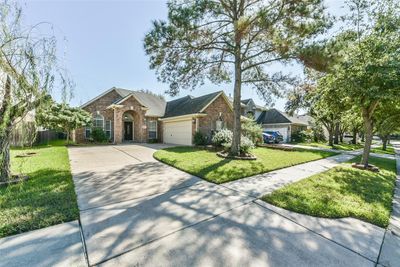 6007 Prescott Run Lane, House other with 3 bedrooms, 2 bathrooms and null parking in Katy TX | Image 2