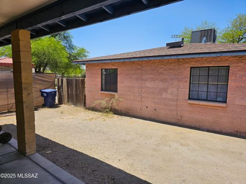 1030 N 13th Ave, Tucson, AZ, 85705-7534 | Card Image