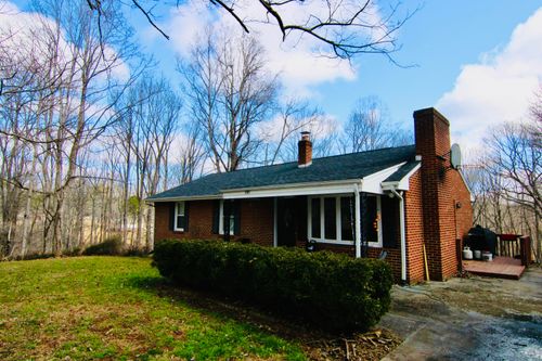 108 Maple Ridge Ct, Vinton, VA, 24179-4202 | Card Image