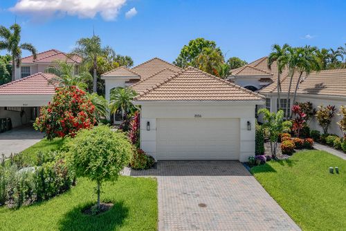 8556 Pepper Tree Way, NAPLES, FL, 34114-9424 | Card Image