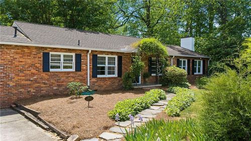 2651 Woodwin Rd, Doraville, GA, 30360-3117 | Card Image